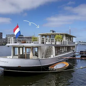 stunning-boat-with-a-view.amsterdamhotelsnl.com/