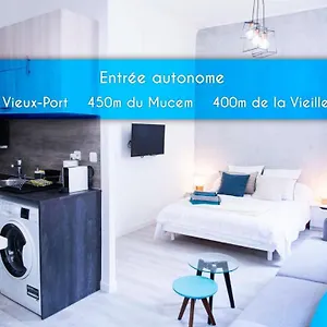studio-no-6-cathedrale-vieux-port-cosy-design.fr-provencehotel.com/