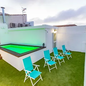 espectacular-apartamento-con-piscina-solarium-en-el-centro-y1.es-andalucia.com/